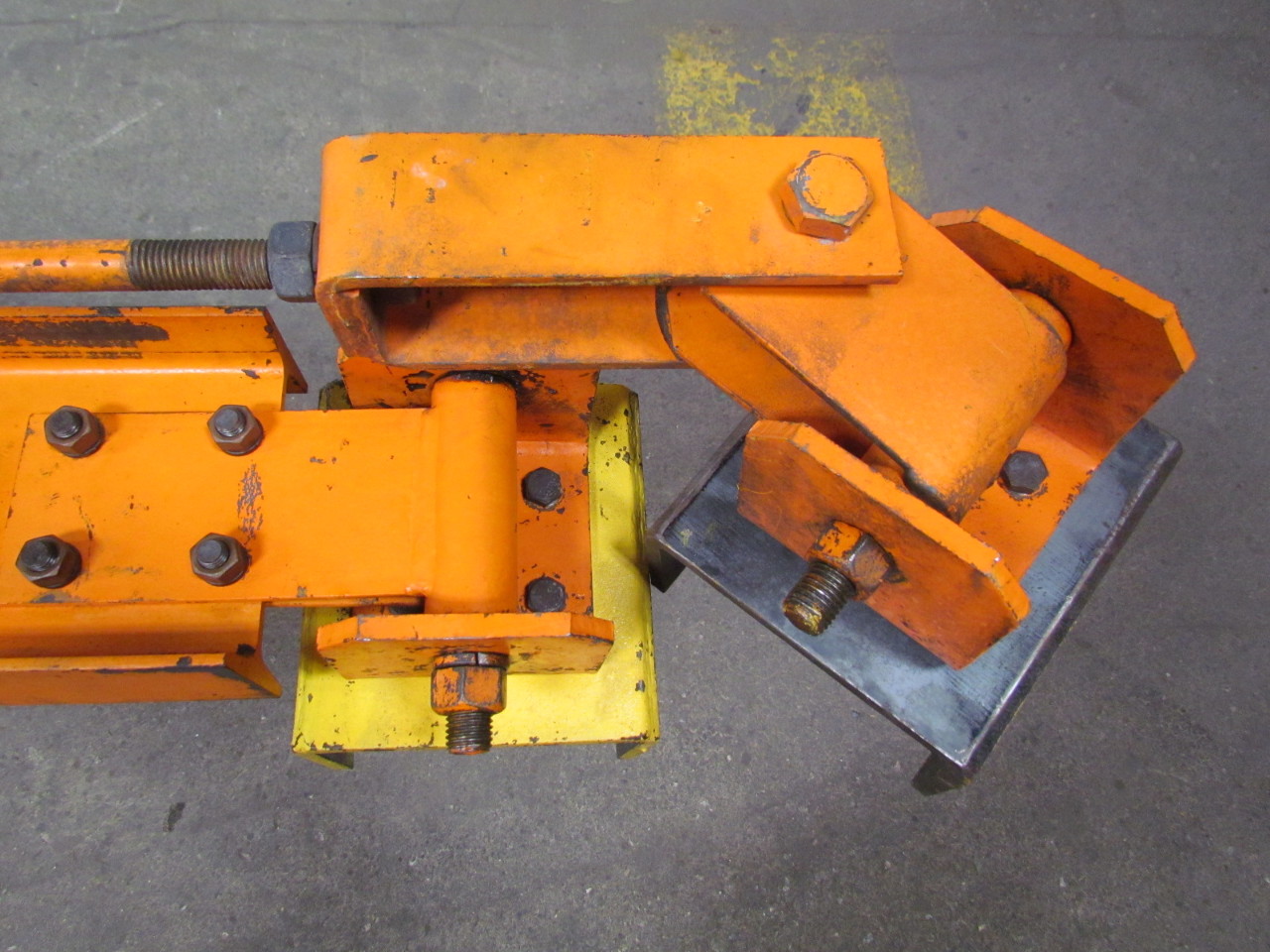 Konecranes Wall Bracket Jib crane 1/2 ton Cap 19'7" long beam 4