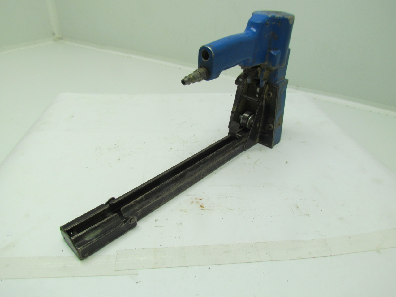 Josef Kihlberg 56115 Pneumatic Cardboard Box Stapler eBay