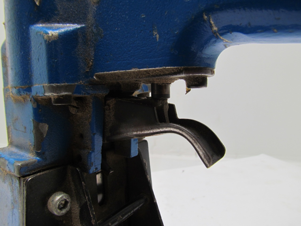 Josef Kihlberg 56115 Pneumatic Cardboard Box Stapler