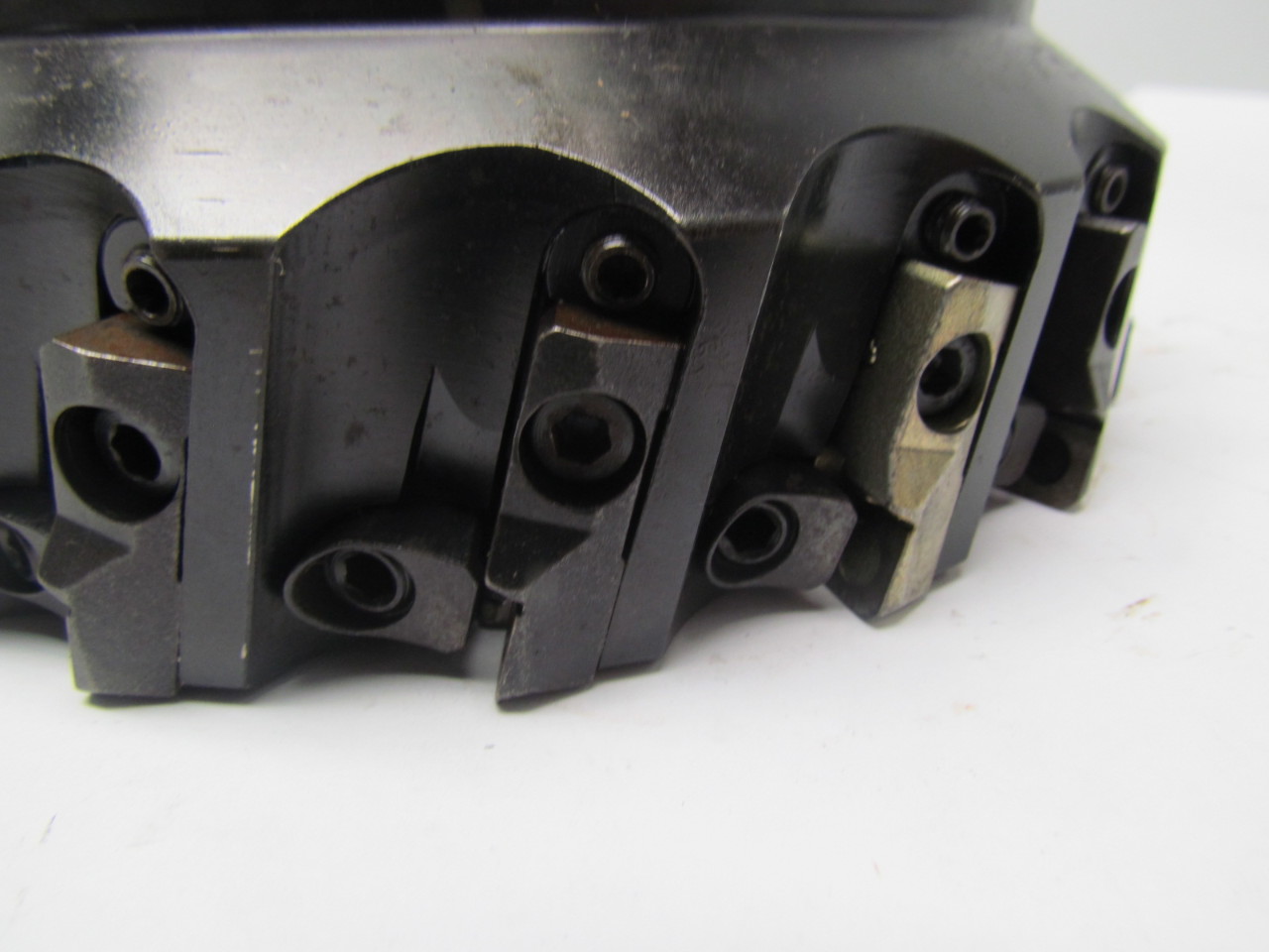 Seco R220.33/69808.00CT 8" Indexable 18 Tool Shell Mill Face Mill eBay