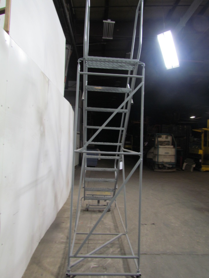 Uline 10 Step Rolling Ladder Safety Warehouse 450lb capacity 100"