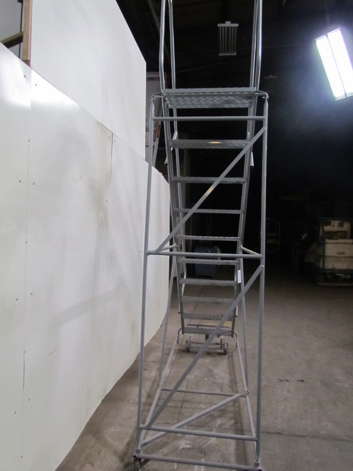 Uline 10 Step Rolling Ladder Safety Warehouse 450lb capacity 100"
