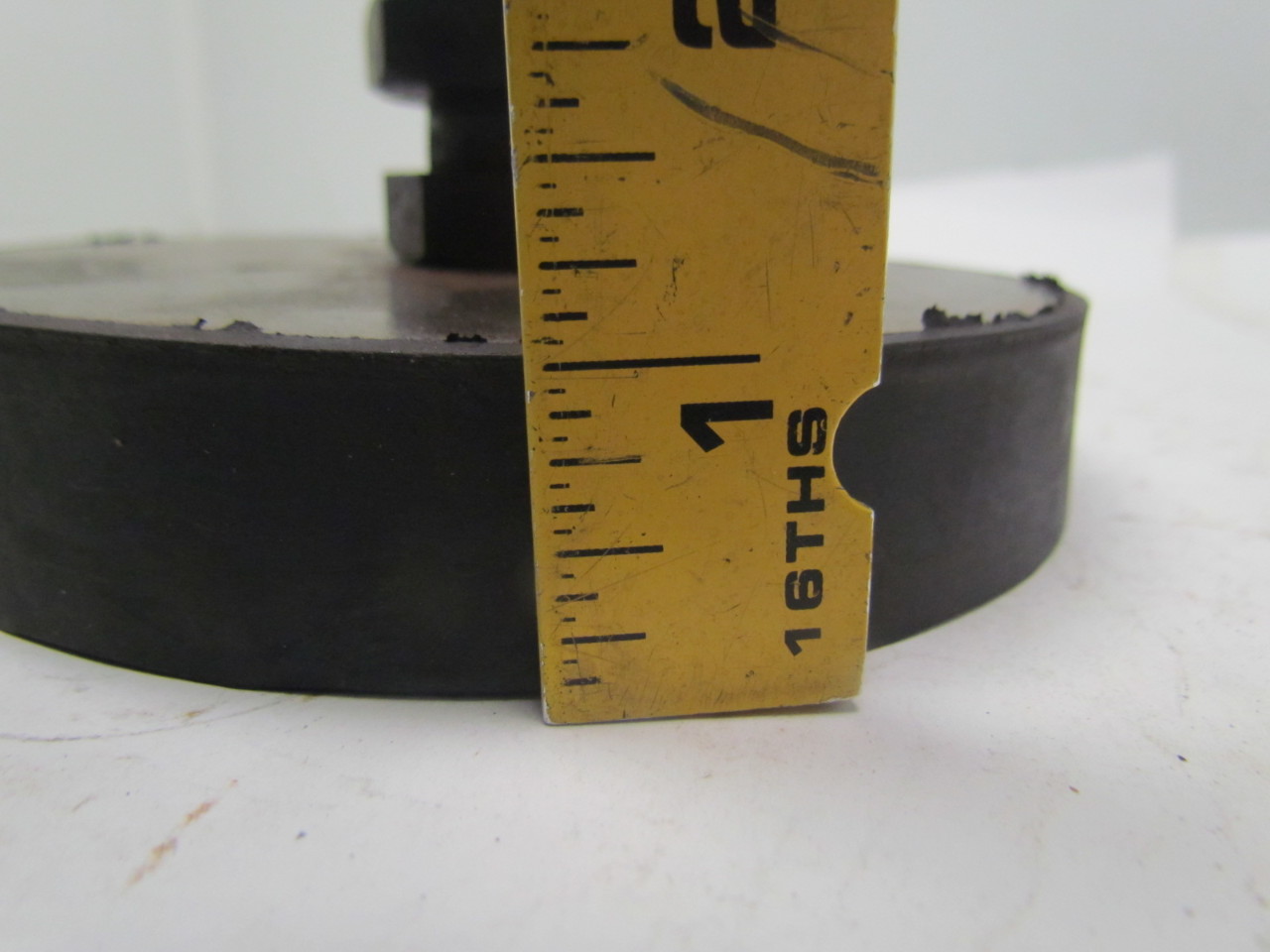 HeavyDuty vibrationDamping Leveling Mounts 1/213 UNC thread w