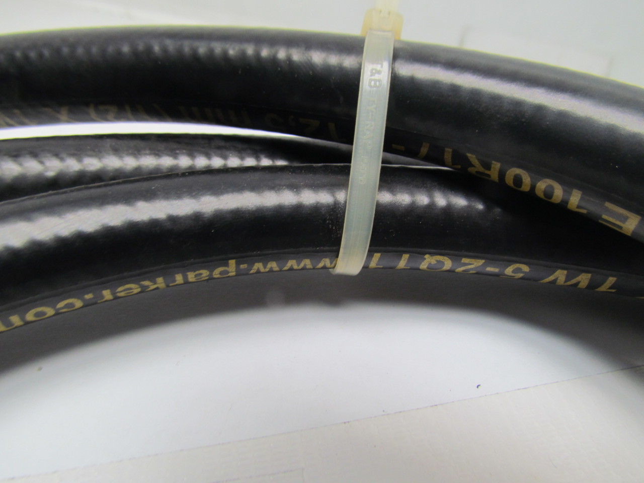 Parker 1/2"x100" Tough Cover hydraulic hose assembly an8 female