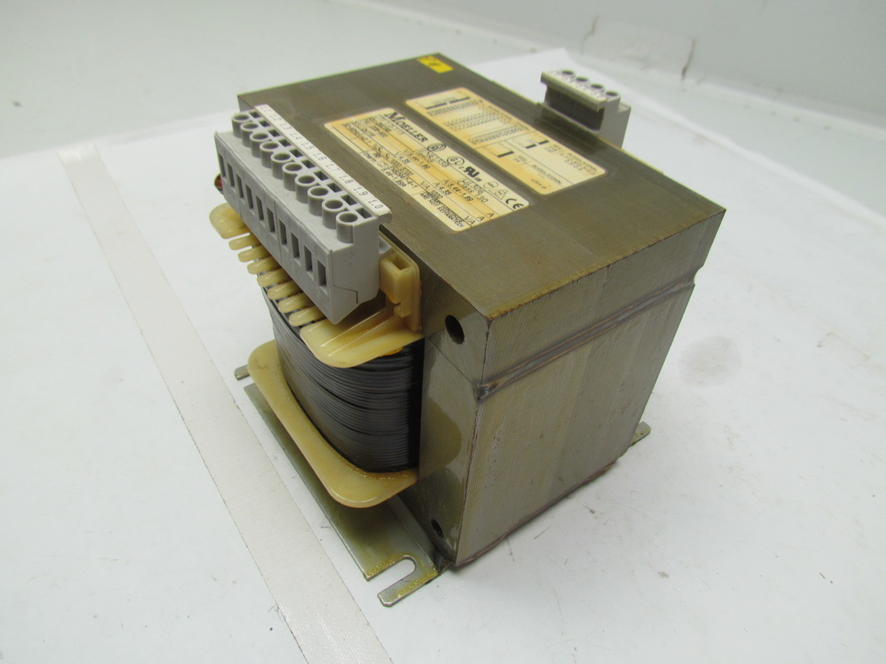 Moeller UTI 1 0 115 Single Phase Multi Winding Transformer moeller-uti-1-0-115-single-phase-multi-winding-transformer