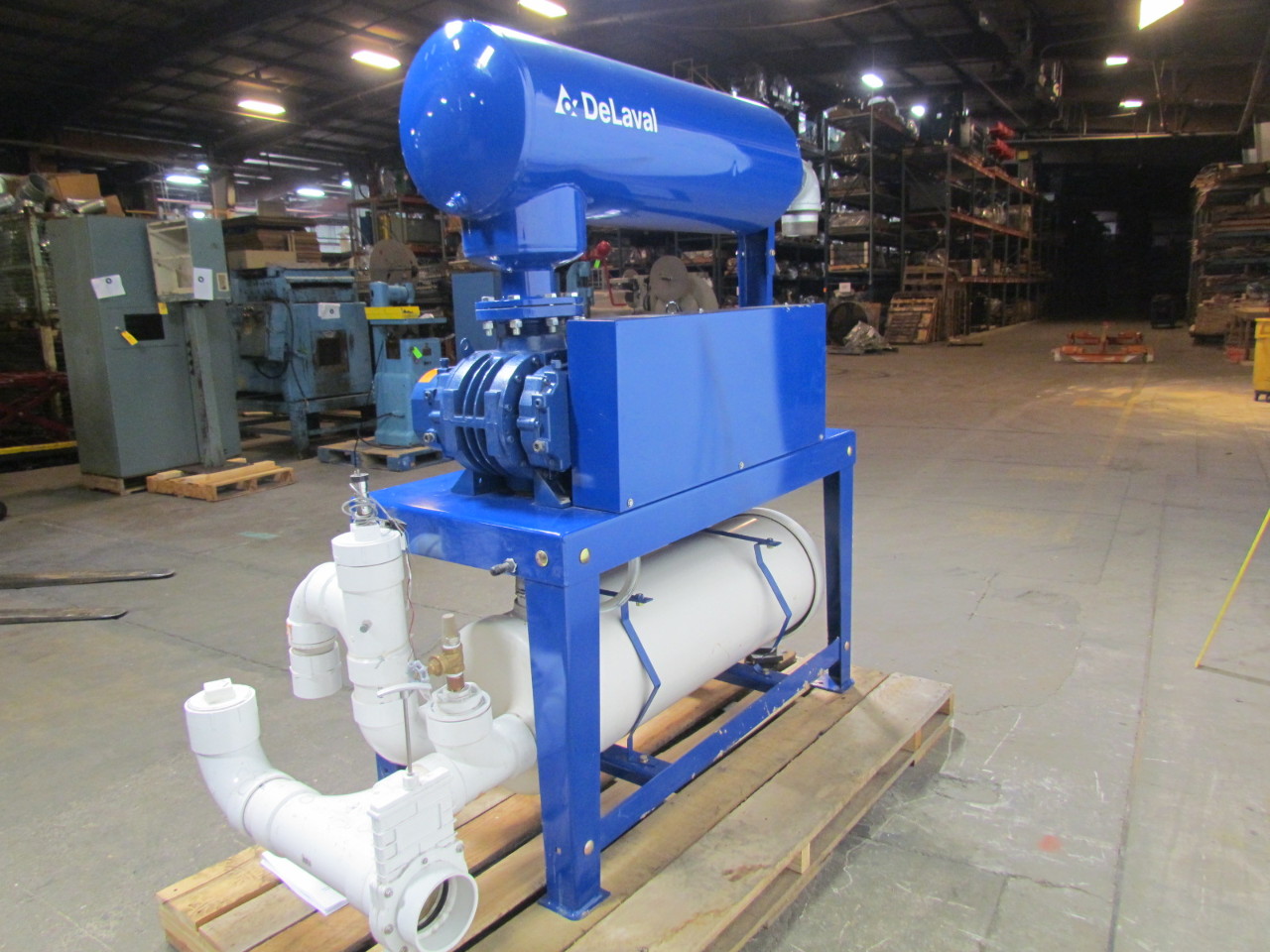 Delaval LVP 4500 GAEMKRD0145 15HP vacuum pump/blower unit 208230/460