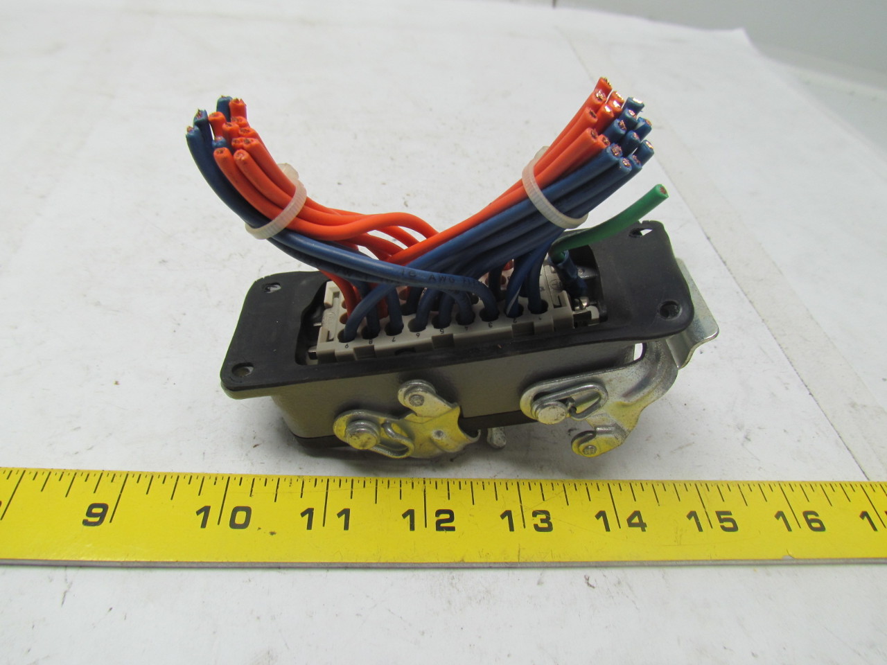 Harting Han Bulkhead mount 32 pin male double locking lever connector