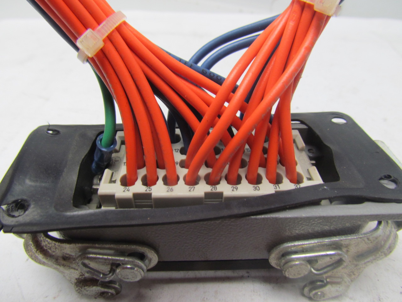 Harting Han Bulkhead mount 32 pin male double locking lever connector