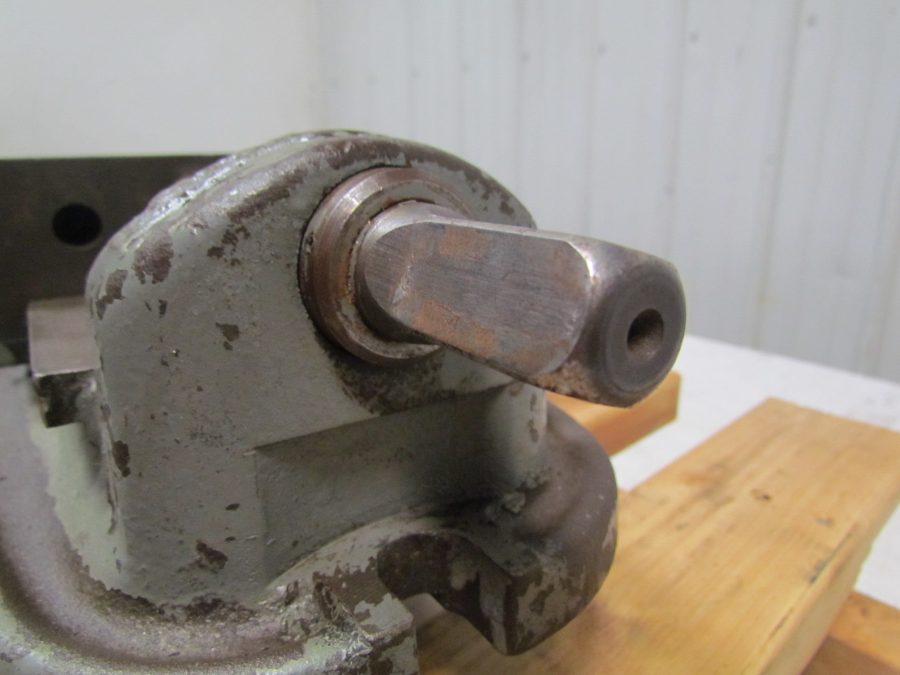 Bridgeport 6" milling machine vise w/swivel base 2" throat 51/4" opening eBay