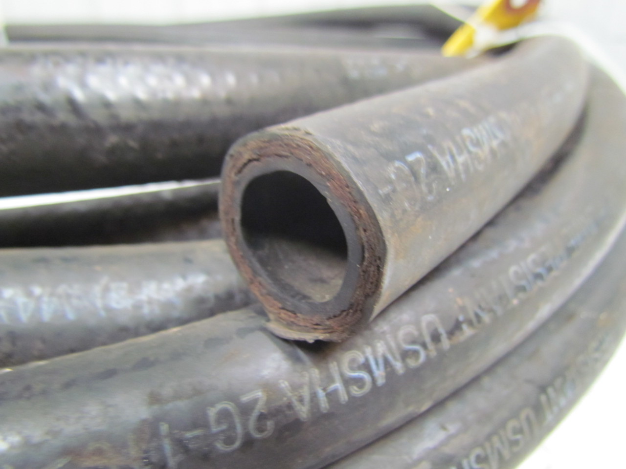 Gates Connected 12G2 R2/2SN EN853 3/4" Hydraulic Hose 42'Flame