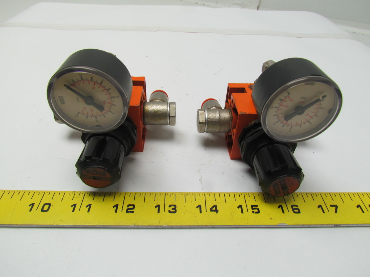 Push Lock 08Bar Air Pneumatic Pressure Regulator 10mm Push Lok Fitting