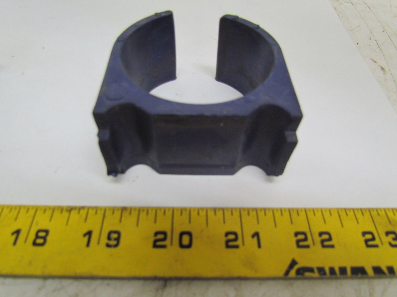 Hydro Craft WS32P 2" Pipe Clamp Unistrut 032N036 Cushion Clamp Lot of