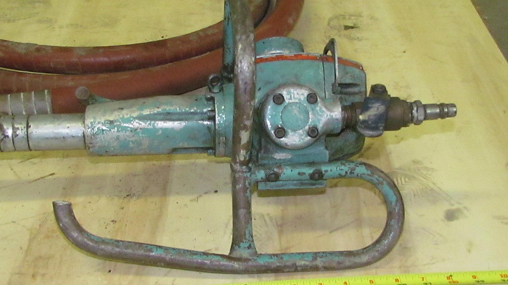 Thor Power Tool Air Vibrator 9352 10000 rpm 20' Stinger 2 1/2"Dia End