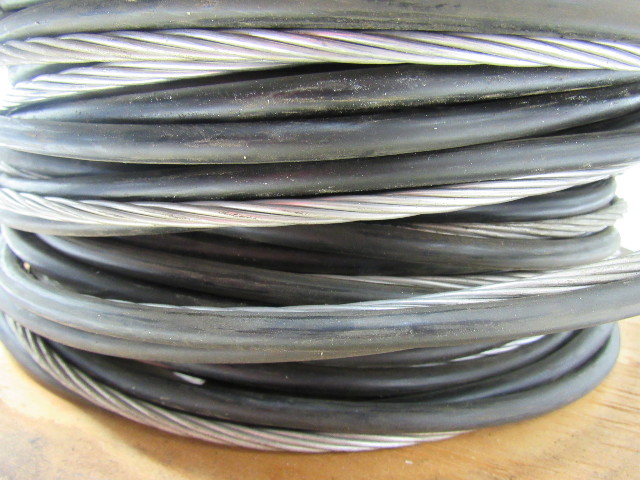 thumbnail image 2 of 500' Voluta 6-6-6 Triplex Aluminum Service Drop Cable - 600V, Black, Weather Resistant - Nassau 2 of 3