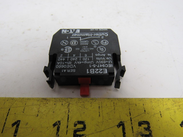 MCT2200 OPTOISOLATOR 5.3KV TRANS W//BASE 6 PIN DIP LOT OF 10