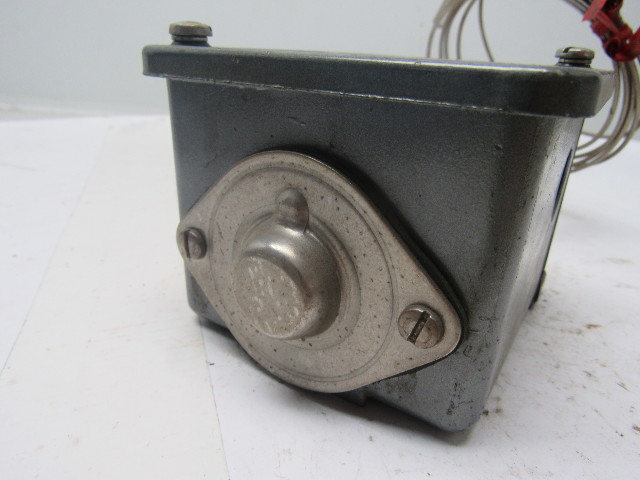 Regolatore Di Temperatura UNITED ELECTRIC E402-3BS Serie 400 - Nuovo Vecchio Magazzino