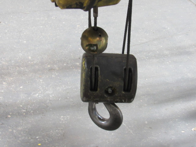 ROBBIN & MYER/DELTA SPACEMASTER II 2 Ton Top Running Bridge Crane