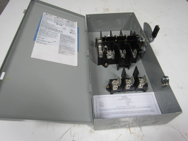 Eaton DG321NGB Interruttore di Sicurezza General Duty 30A, 240V Eaton DG321NGB Interruttore di Sicurezza General Duty 30A, 240V