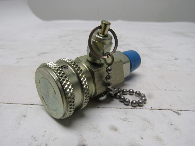 thumbnail image 2 of Push Button Oil Sampling Valve – 1/8" For Refrigeration & Ammonia Compressors 2 of 4