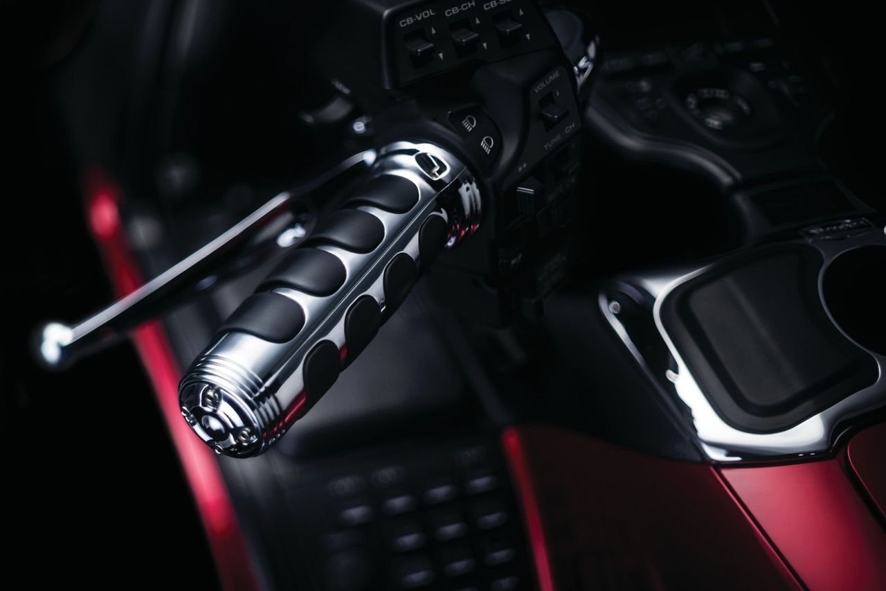 kuryakyn hand grips for harley davidson