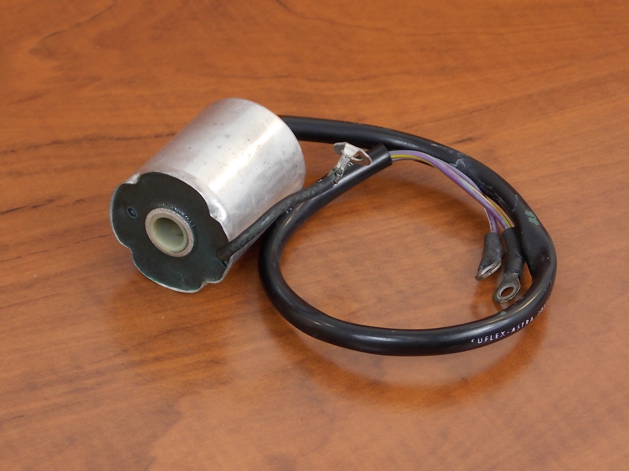 Johnson Evinrude Choke Solenoid 384226 197173 50 60 65HP Cleaned