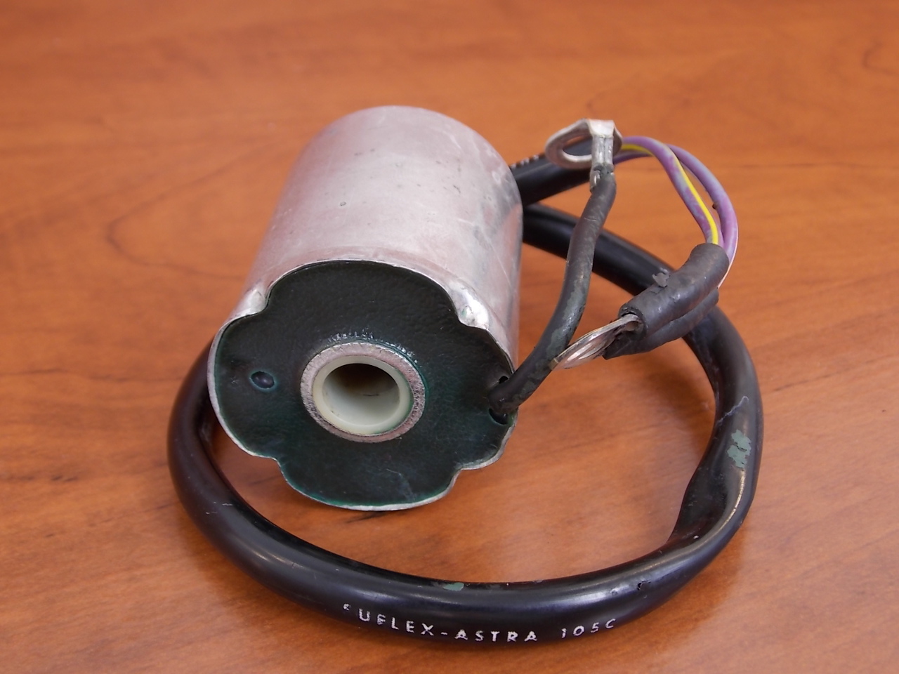 Johnson Evinrude Choke Solenoid 384226 197173 50 60 65HP Cleaned