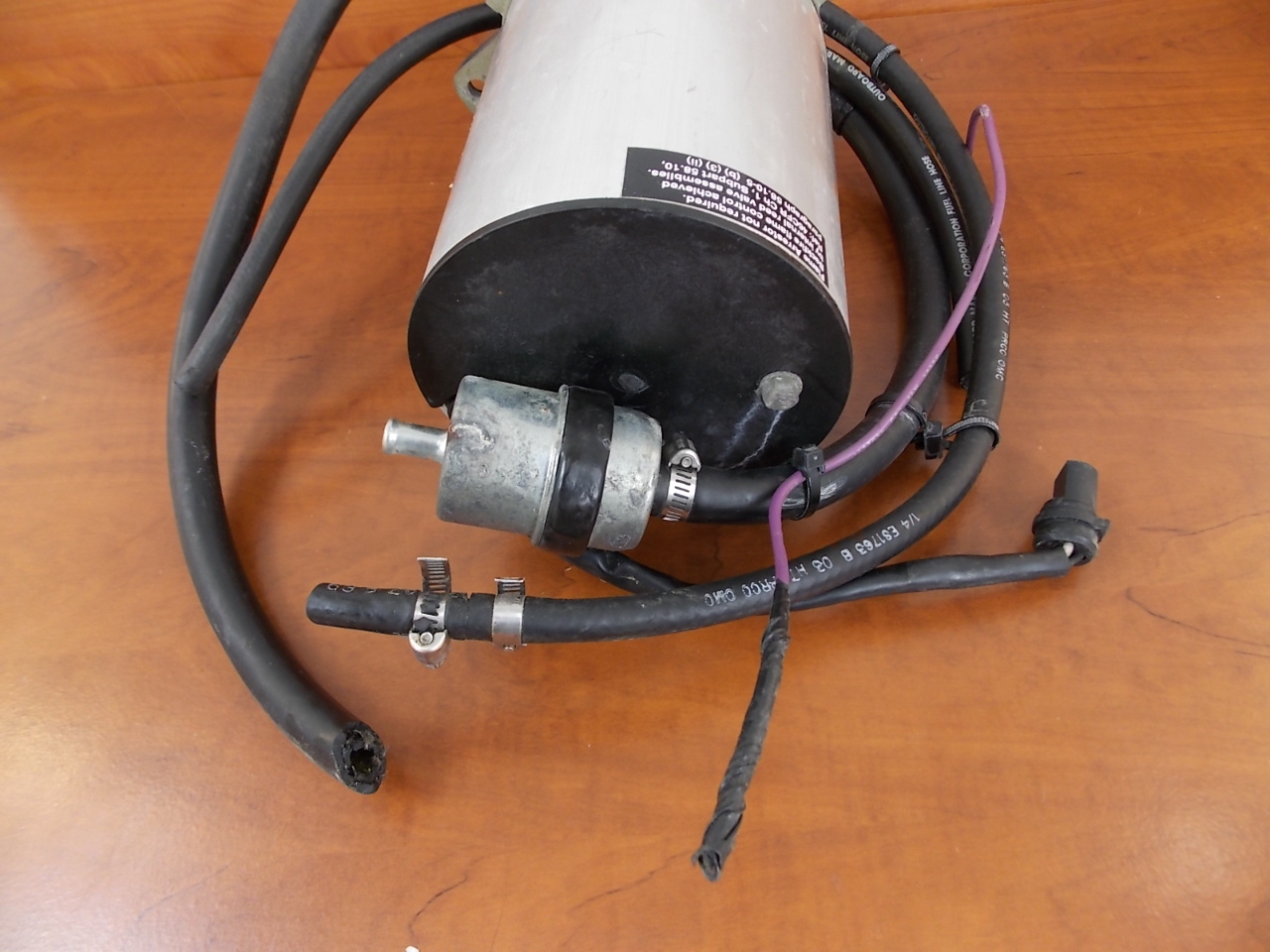 Johnson Evinrude VRO Fuel Pump & Canister 436694 340209 199497 90 115