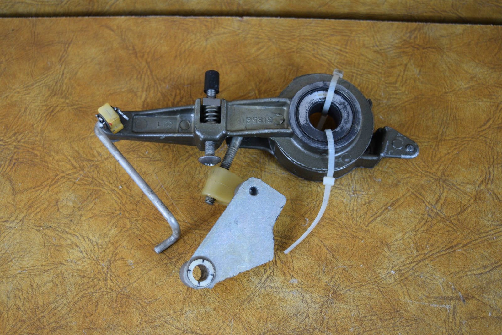 Johnson Evinrude Spark Advance Lever 318561 0318561 19731986 85 115