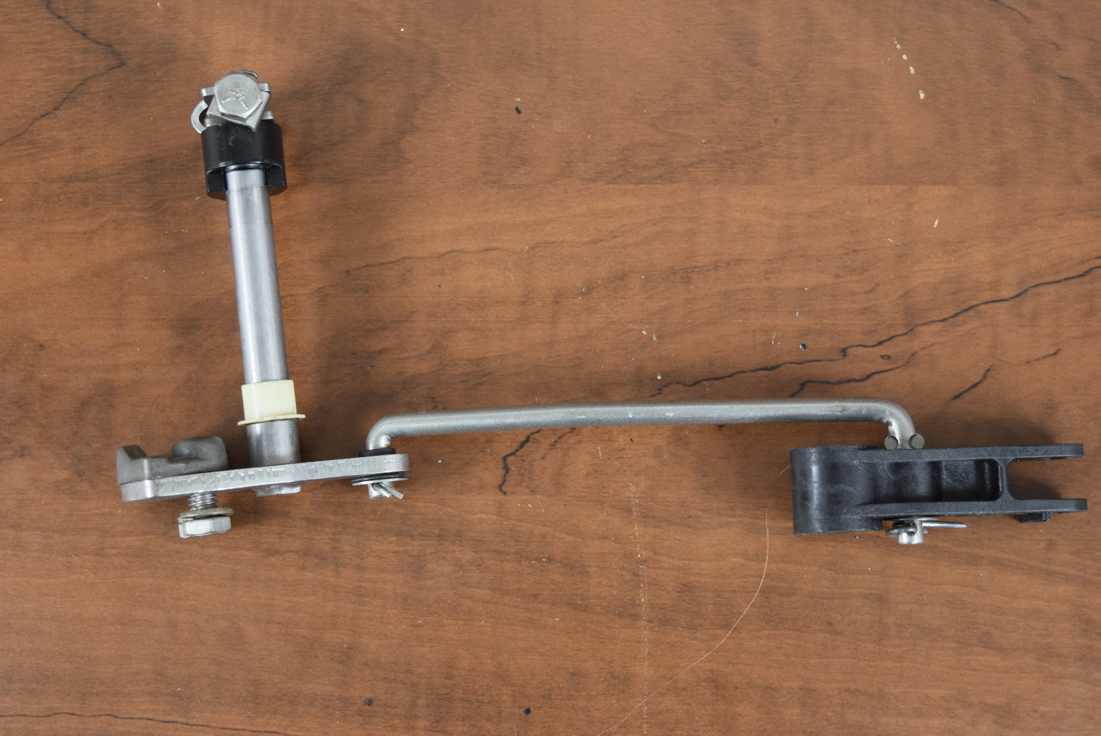 Johnson Evinrude Shift Shaft Assembly 334058 432014 19892005 40 48 50