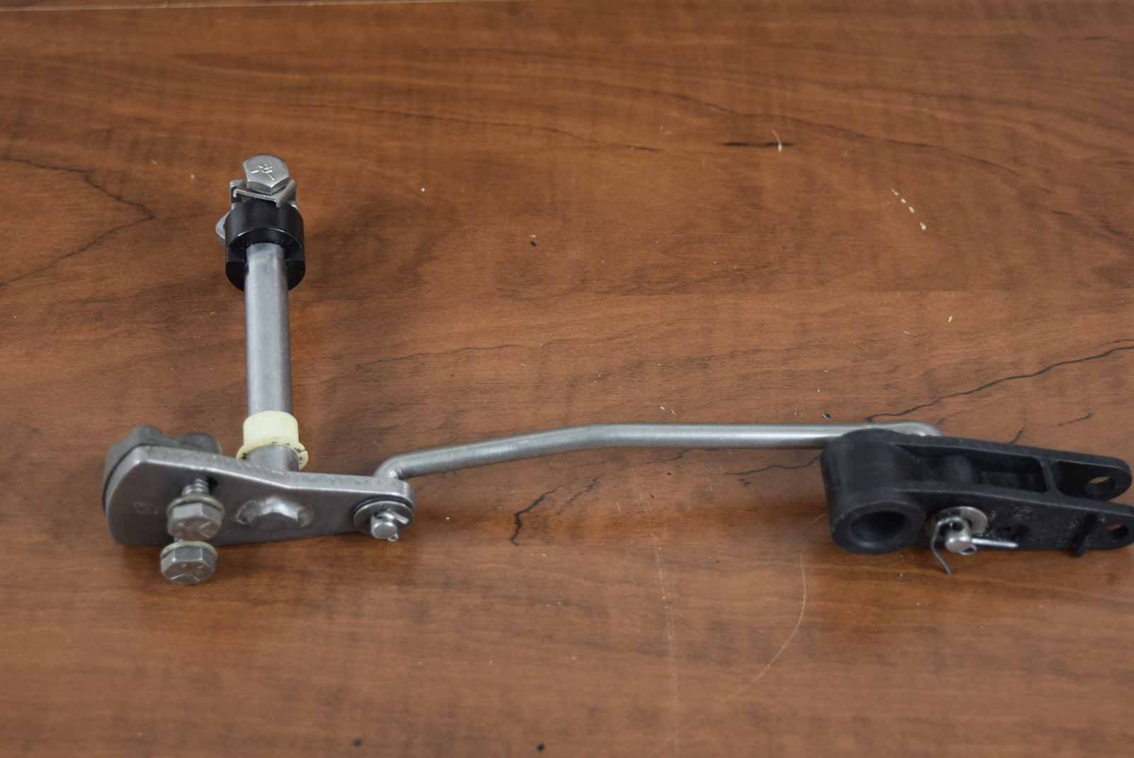 Johnson Evinrude Shift Shaft Assembly 334058 432014 19892005 40 48 50