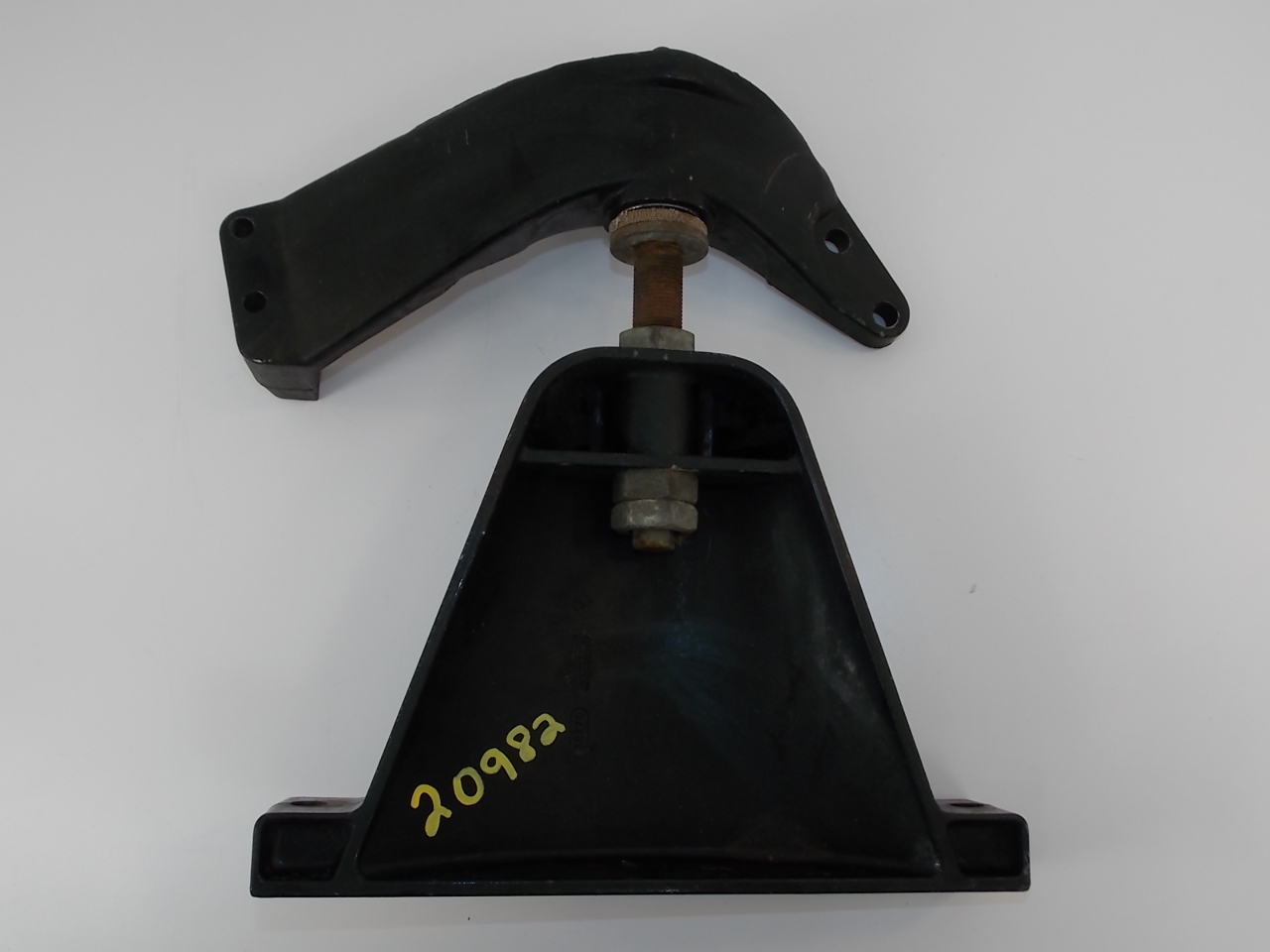 Mercury Mercruiser Front Engine Mount 120 140 165 HP 2.5 3.0 L 32778T