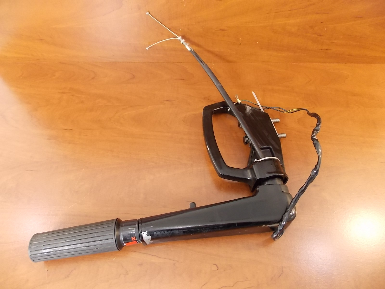 Mercury Tiller Handle Assy. 821468T4 19992006 8 9.9 15 20 25 30 HP 2