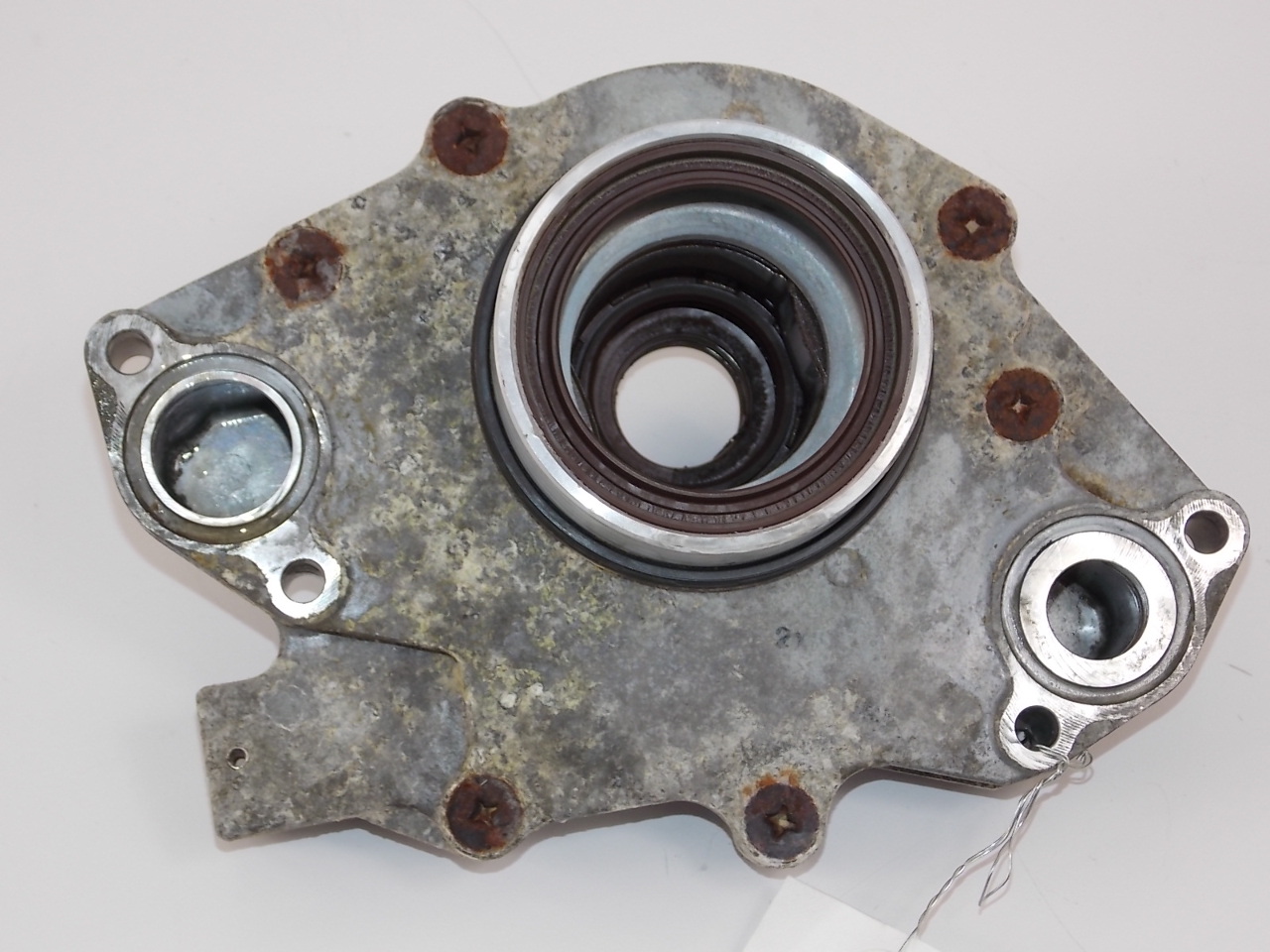 Mercury Oil Pump 888677T1 888677T02 20032006 225 HP 4 Stroke eBay