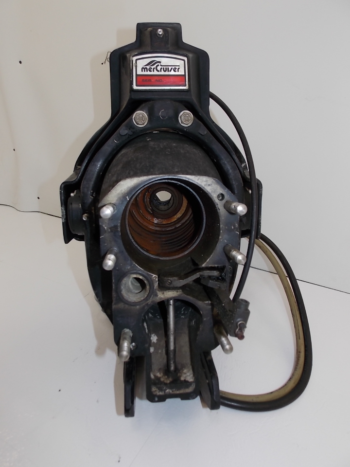 Mercury Mercruiser Gimbal & Bell Housing Assembly R/MR/Alpha 1 1983