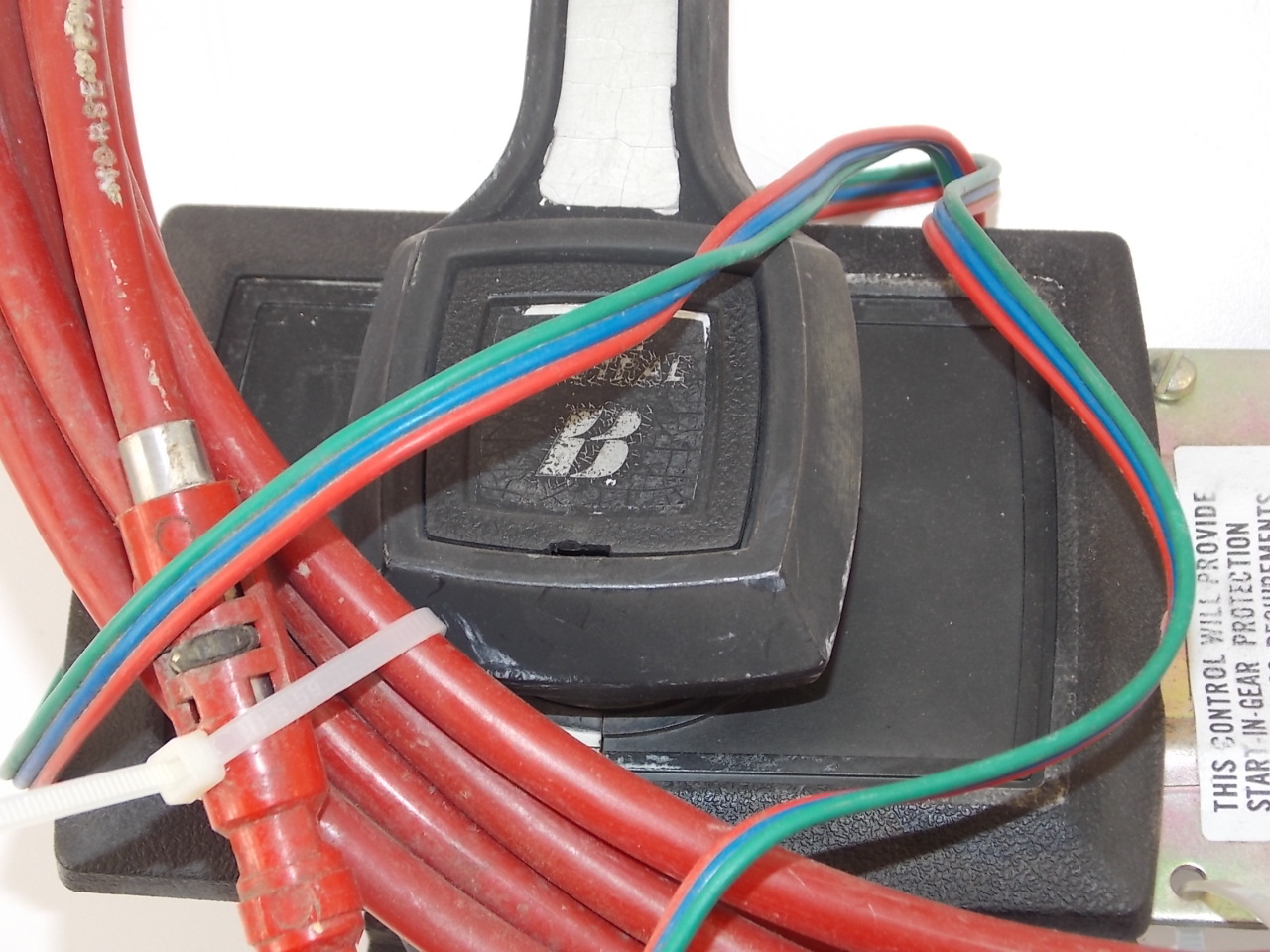 Bayliner Volvo Penta Control Box 13 ft. Cables With Neutral Switch