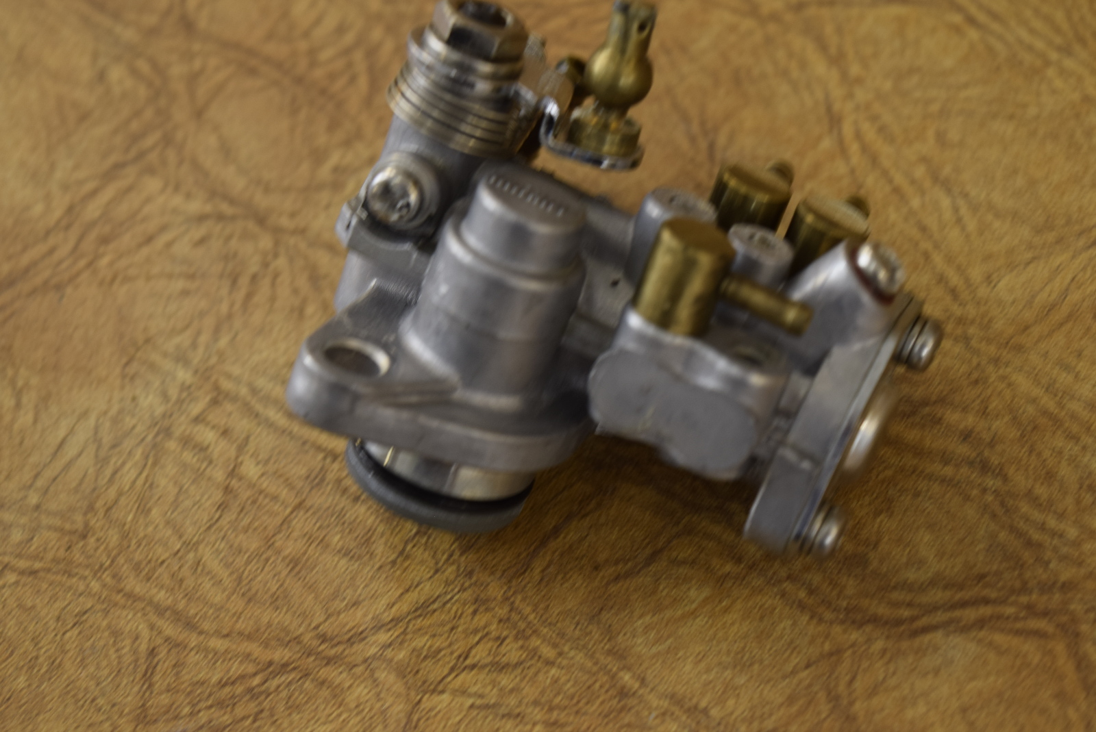 Mercury & Mariner Oil Injection Pump & Driven Gear 19762005 100 200