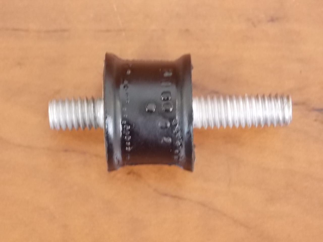 Force Upper Shock Mount 1989 - 1998/ 40 - 150 HP 819869/ F215962/ F215692 22530 BXP
