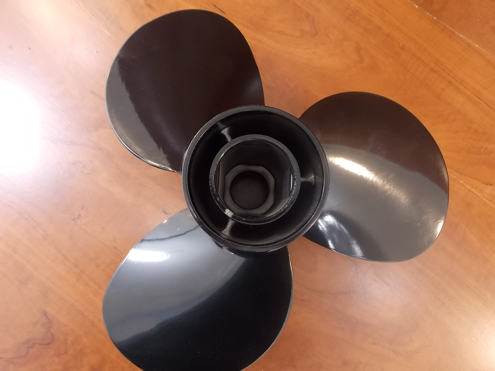 New Mercury Propeller 14 X 10 196115 40 50 60