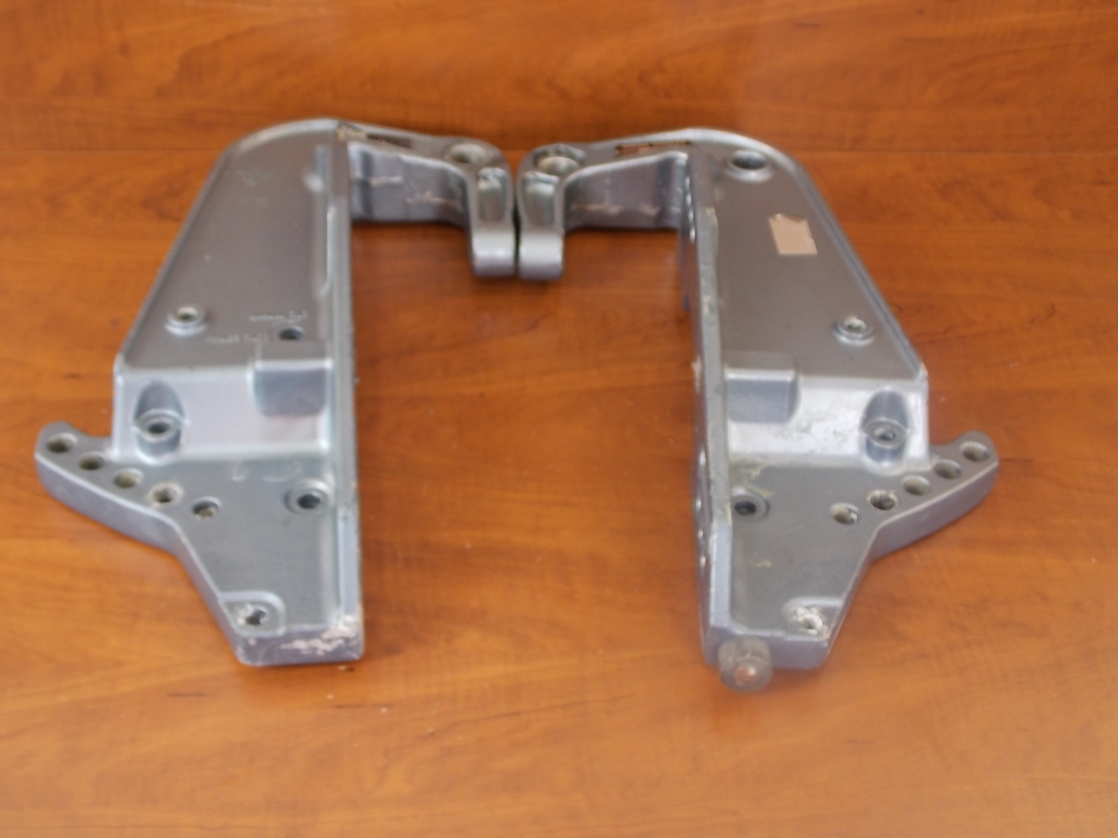 Yamaha Transom Brackets 1983 90 HP 6H1 L 452098 90AETO Southcentral