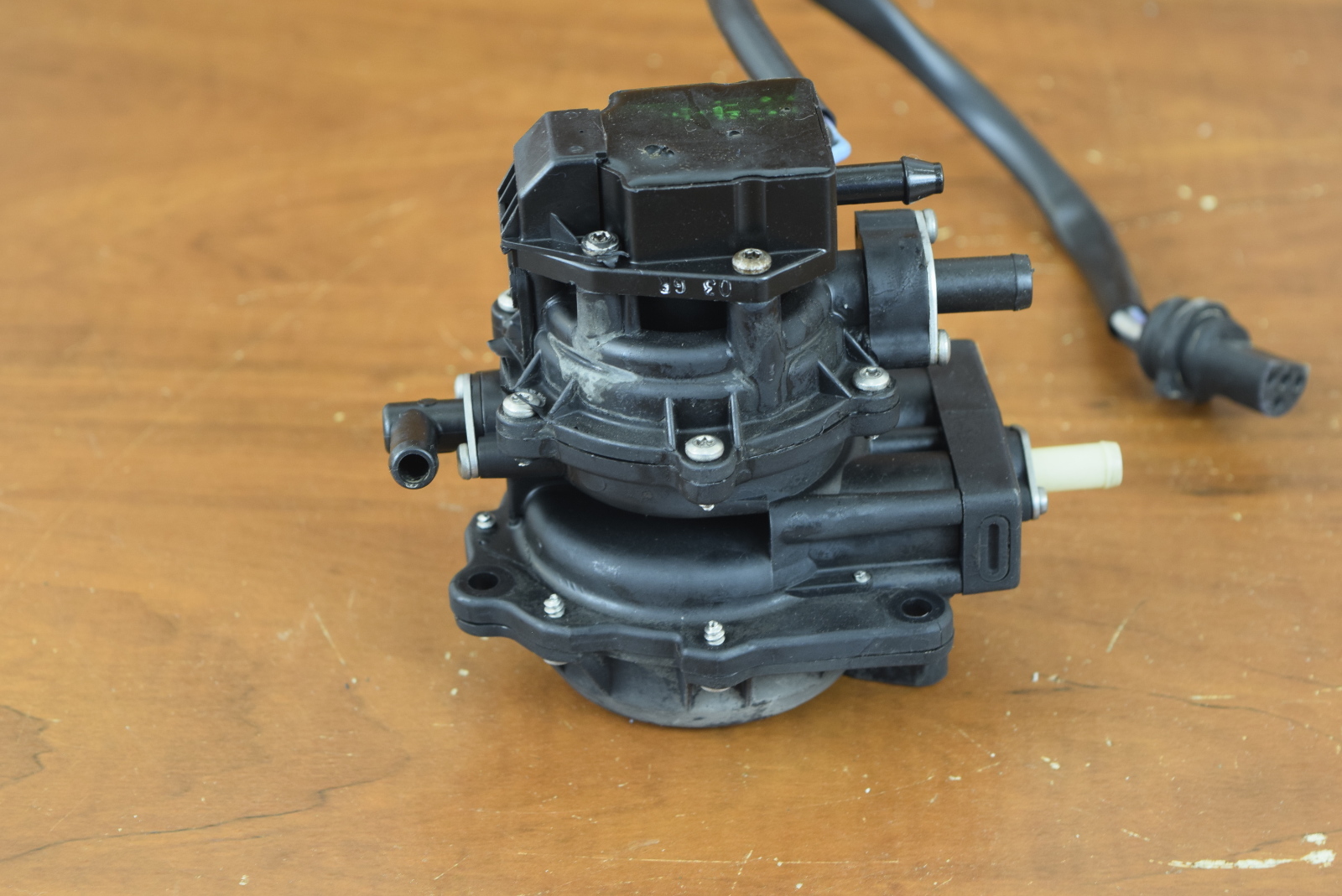 Reman Johnson Evinrude 4 Wire VRO Pump 50300 HP 19911997 175109