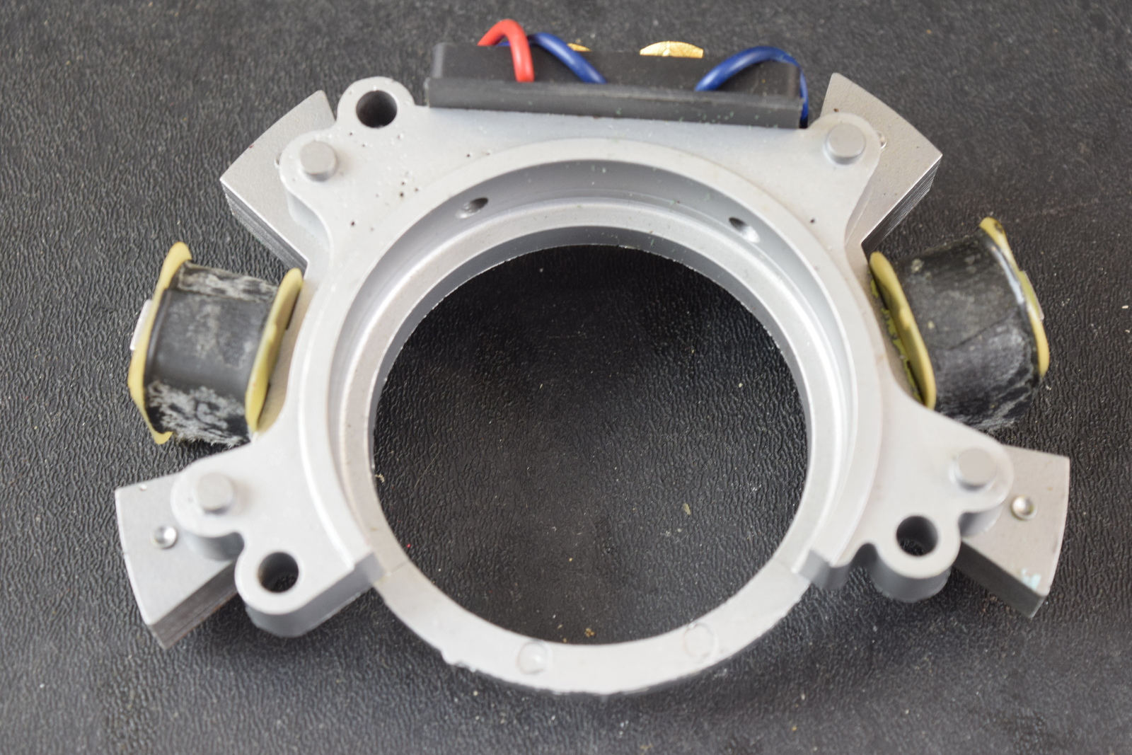 19731977 Mercury Stator Assembly 64638A1 20 HP 2 Cylinder