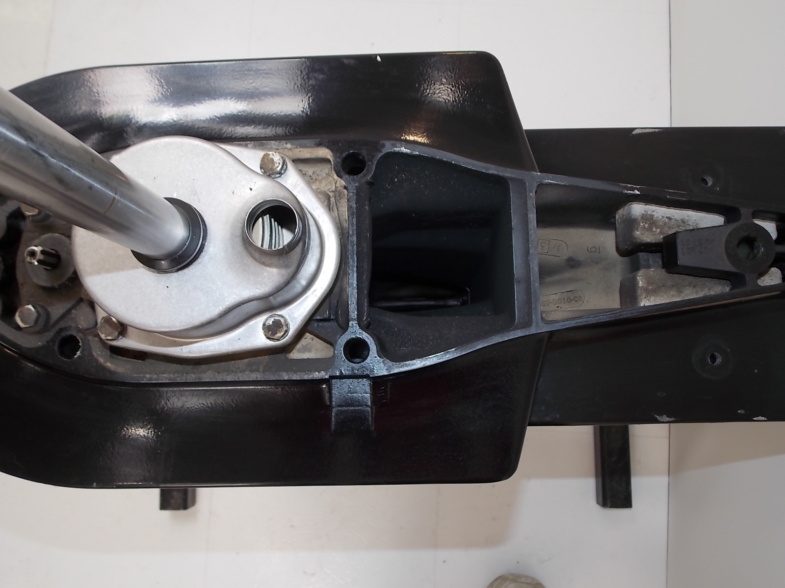Mercury Optimax Lower unit 20042009 75 80 90 115 HP 2.07 to 1 R 1667