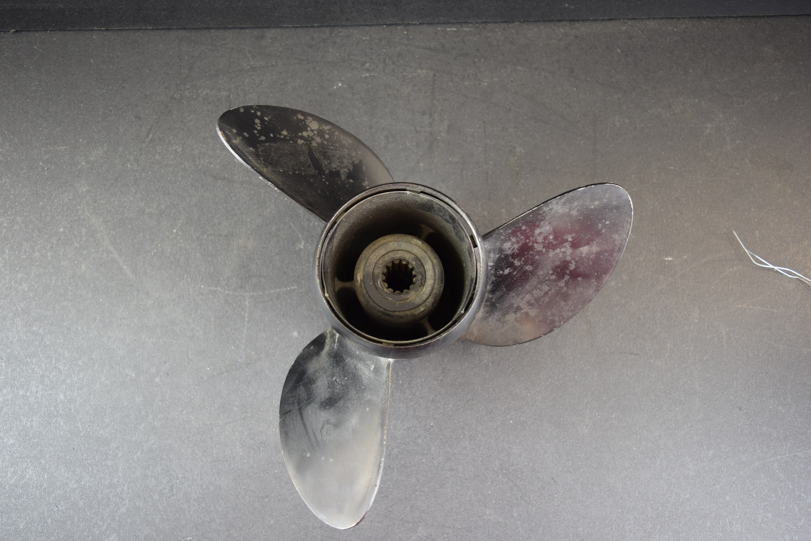 19701978 Johnson Evinrude Propeller 384703 12 3/4 X 23 70 75 85 100