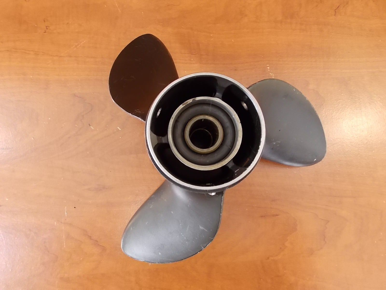 Johnson Evinrude Propeller 384703 123/4 x 23 197078 50 60 70 75 85