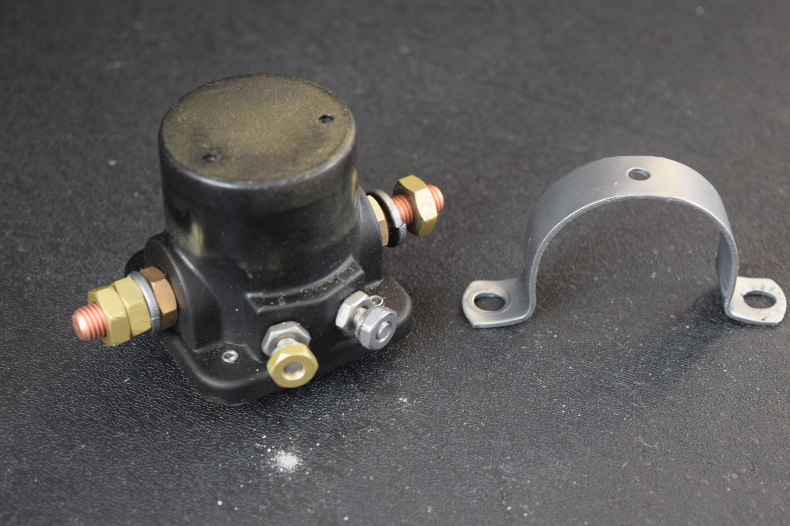 19682006 Johnson Evinrude Starter Solenoid Assembly 383622 395419 20