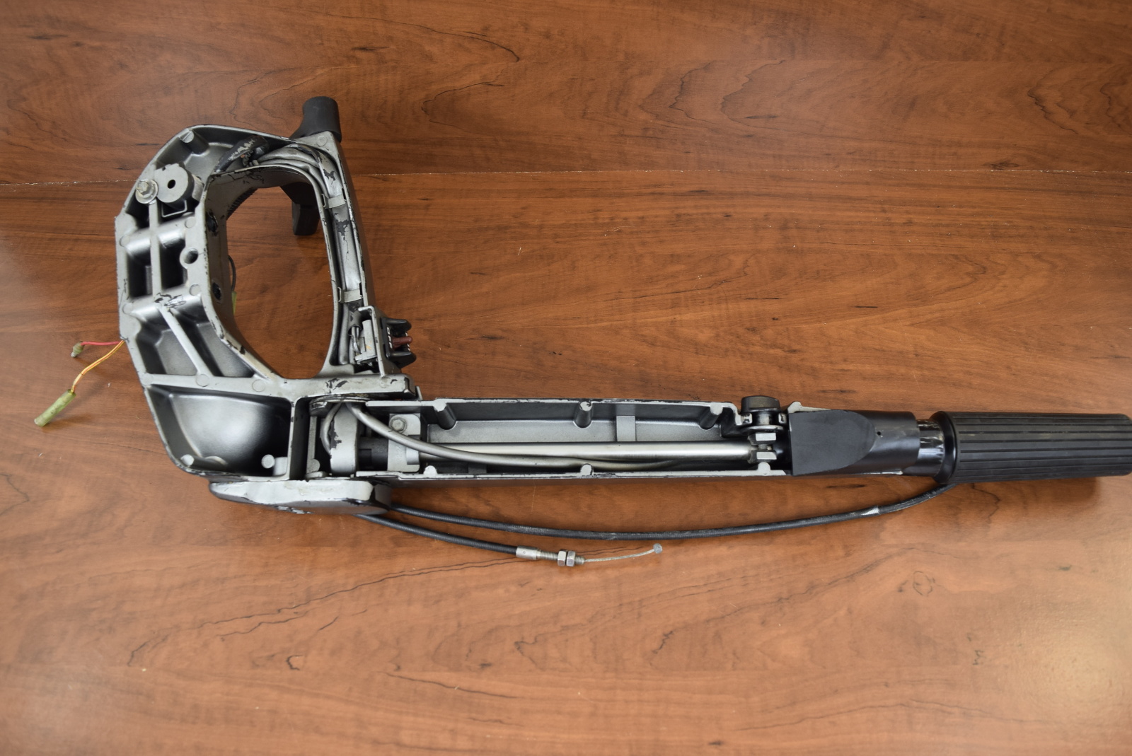 Mercury & Mariner Tiller Handle 828813A2 828813A3 19962001 40 45 50 4