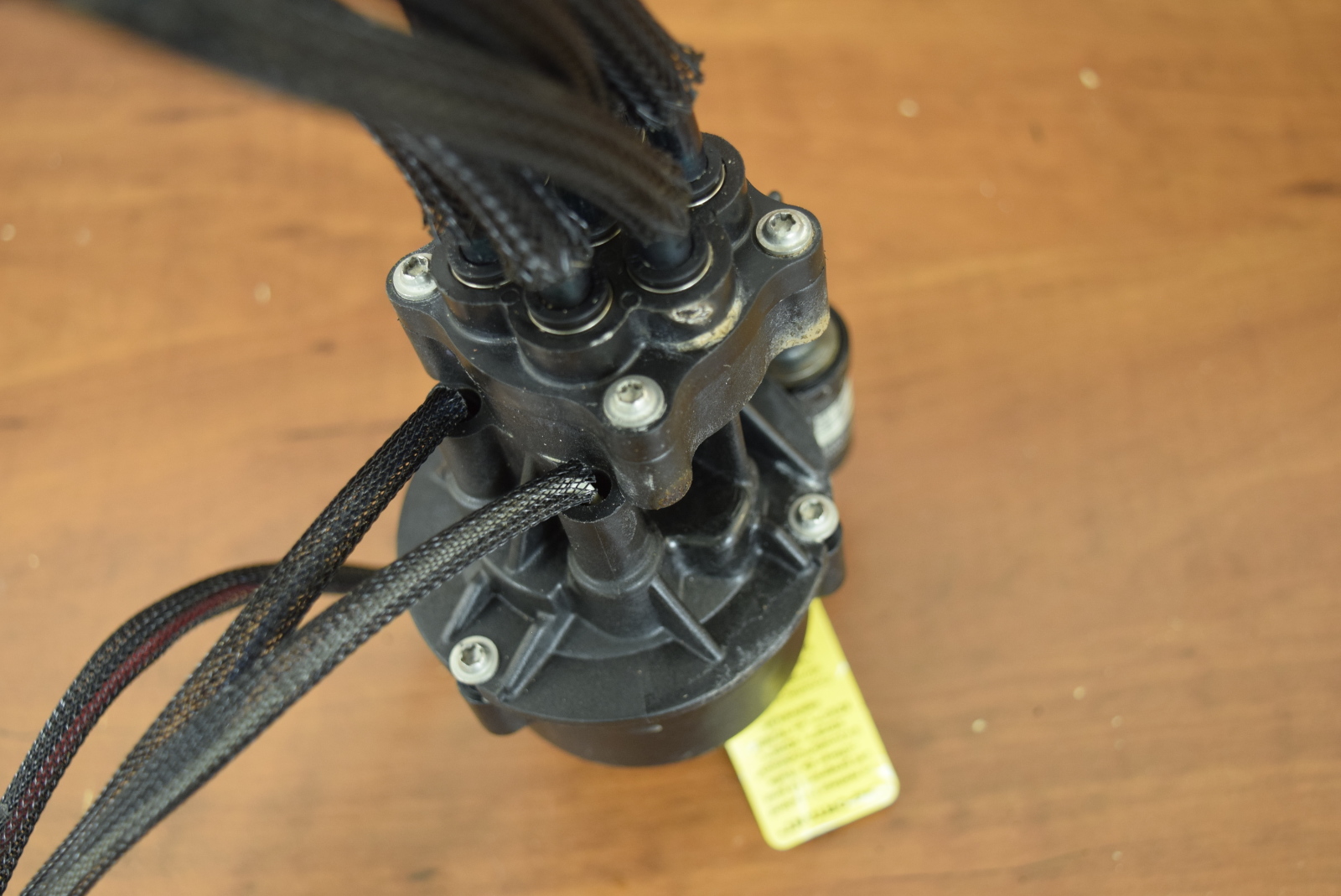 Evinrude Johnson Etec Oil Pump 5007306 150 300 HP 2006 And Newer