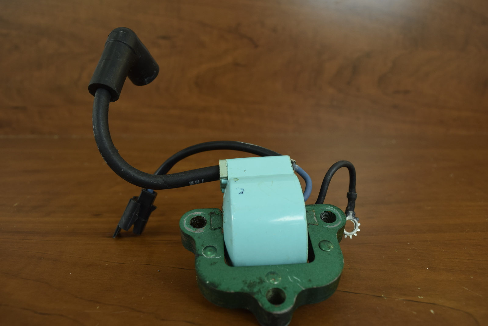 Johnson Evinrude Ignition Coil 581370 581786 502881 25 35 40 HP 1974