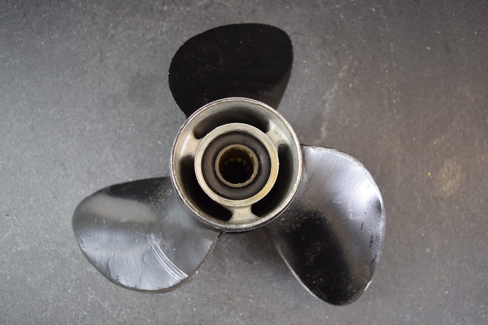 Johnson Evinrude OEM Propeller 12.25 x 15 1975UP 40 48 50 55 60 70 75