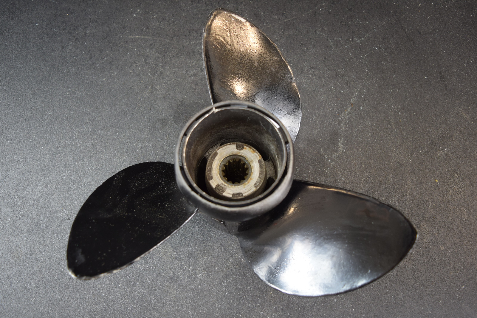 Johnson Evinrude OEM Propeller 12.25 x 15 1975UP 40 48 50 55 60 70 75